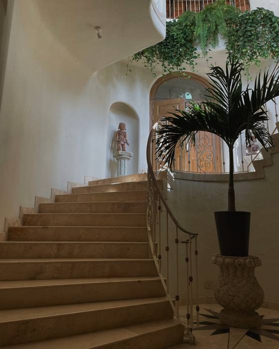 The stair up from the entrance